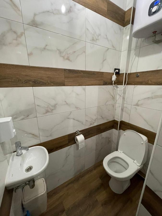 Apartamento Vel Люкс Chernivtsi Exterior foto