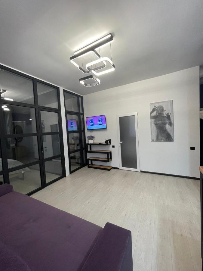 Apartamento Vel Люкс Chernivtsi Exterior foto